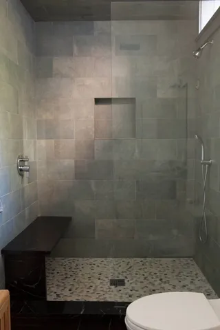 $125,000 | 153 Middle Highway, East Hampton, NY 11937