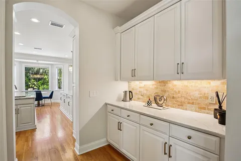 $2,100,000 | 3621 West Morrison Avenue, Tampa, FL 33629