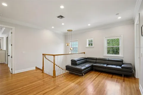 $2,100,000 | 3621 West Morrison Avenue, Tampa, FL 33629