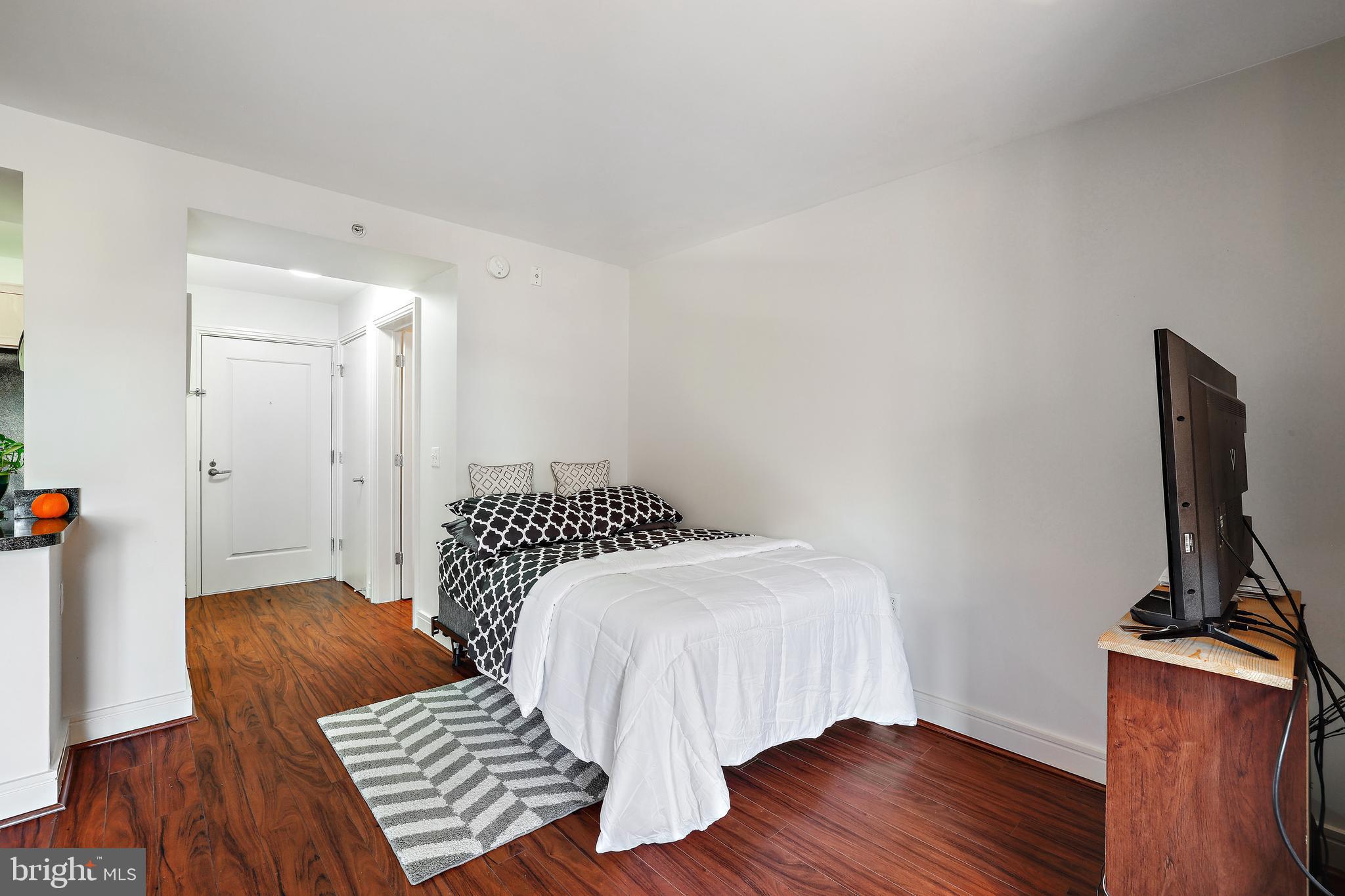 800 4th Street Southwest, Unit S203 Washington, DC 20024 - Photo 14 of 30