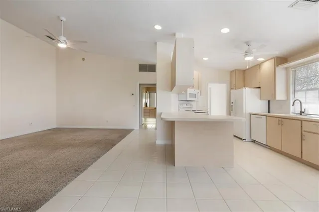 $2,850 | 3575 El Verdado Court, Naples, FL 34109