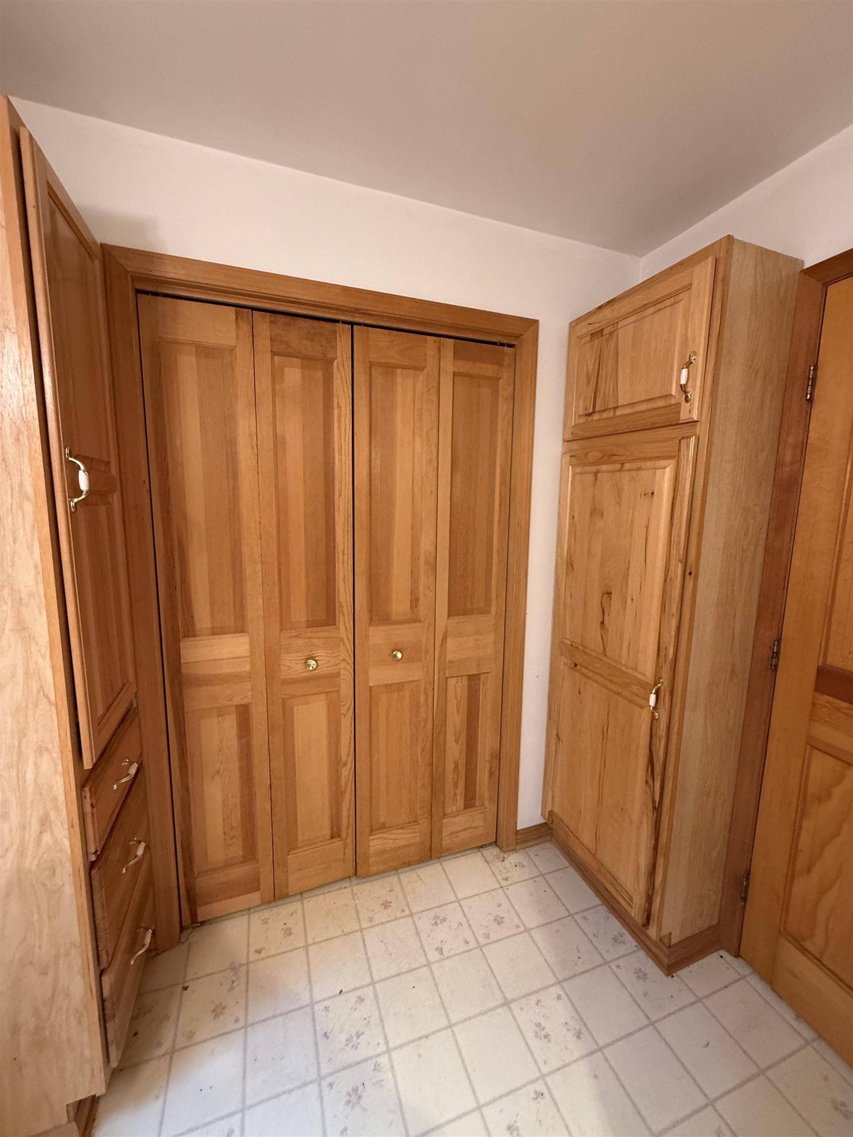 414 North Maple Street Ithaca, MI 48847 - Photo 30 of 39 1947335-b2b83e61-aed6-4ed3-a72b-91630554bba0.JPG