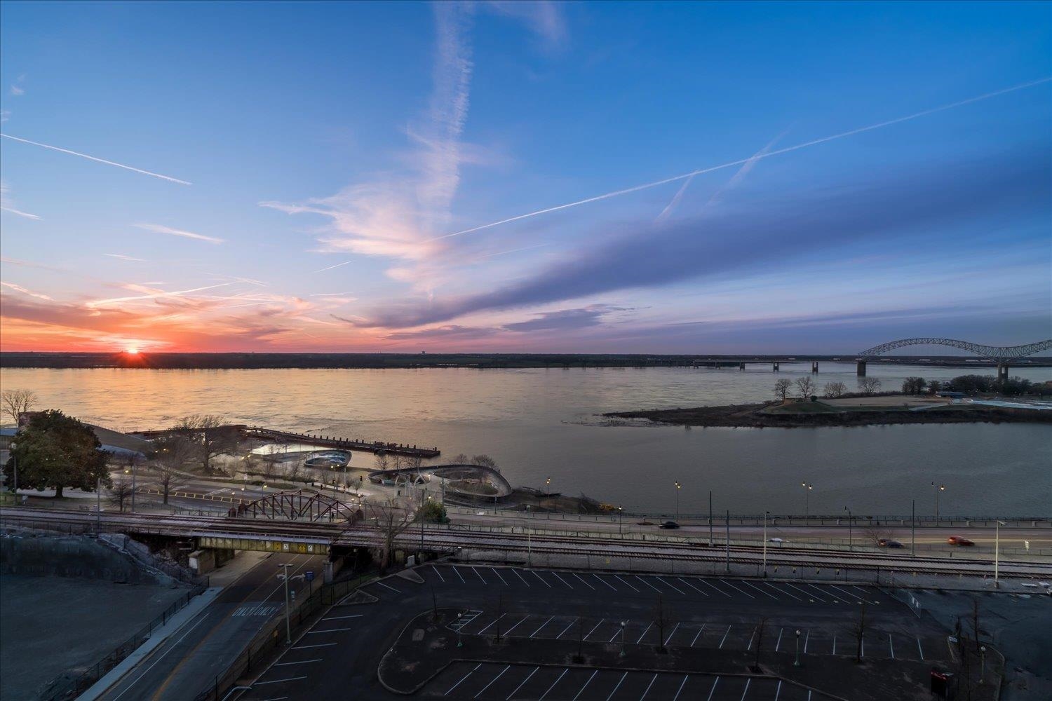 200 Wagner Place, Unit 1203 Memphis, TN 38103 - Photo 1 of 34 a view of city and ocean