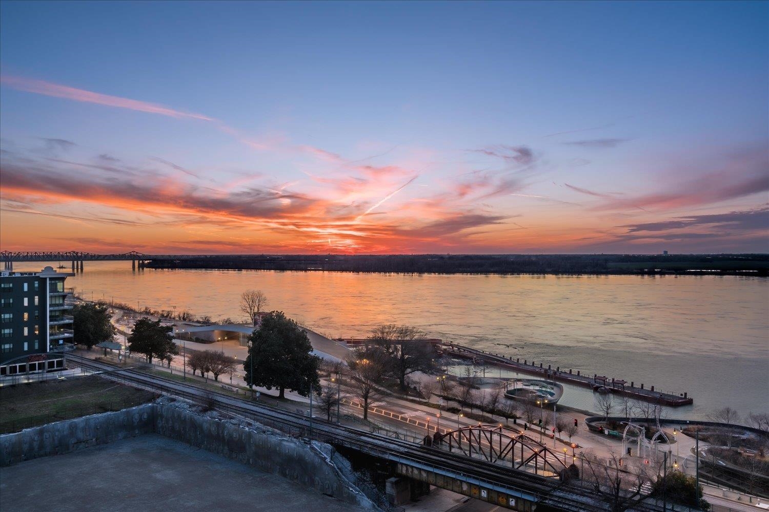 200 Wagner Place, Unit 1203 Memphis, TN 38103 - Photo 2 of 34 a view of a city and ocean view