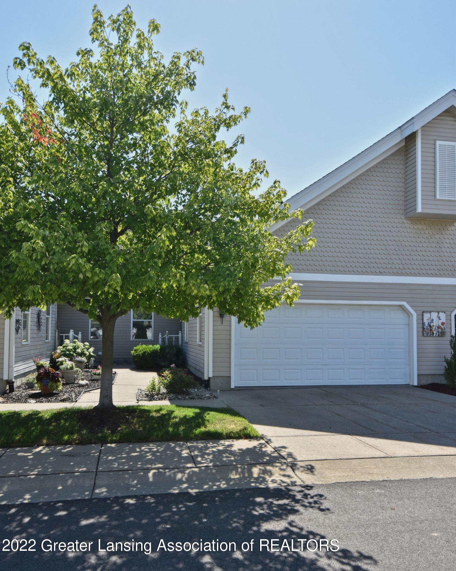 2415 North Aurelius Road, Unit 30 Holt, MI 48842 - Photo 36 of 40 5