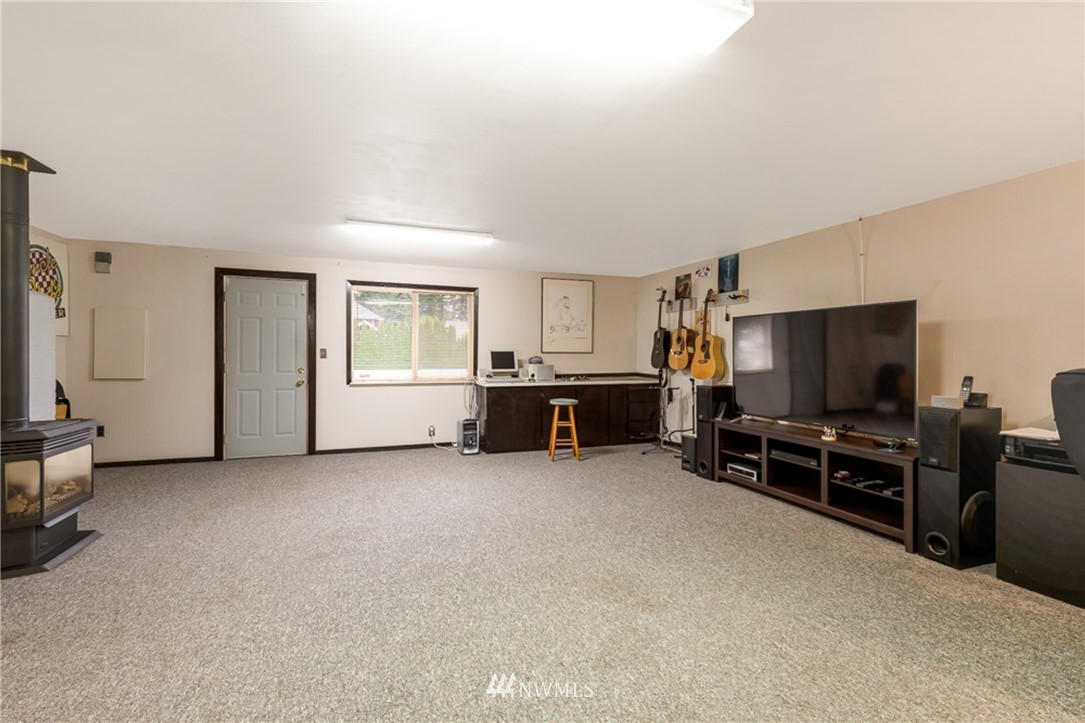 191 West Pole Road Lynden, WA 98264 - Photo 14 of 31