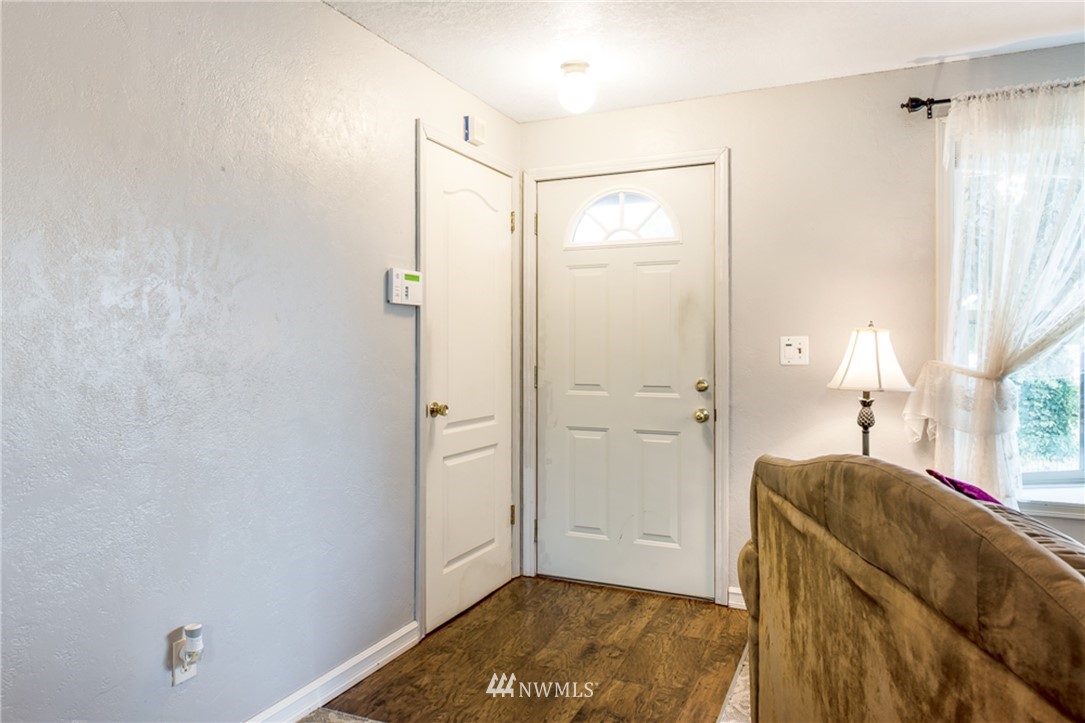 191 West Pole Road Lynden, WA 98264 - Photo 3 of 31