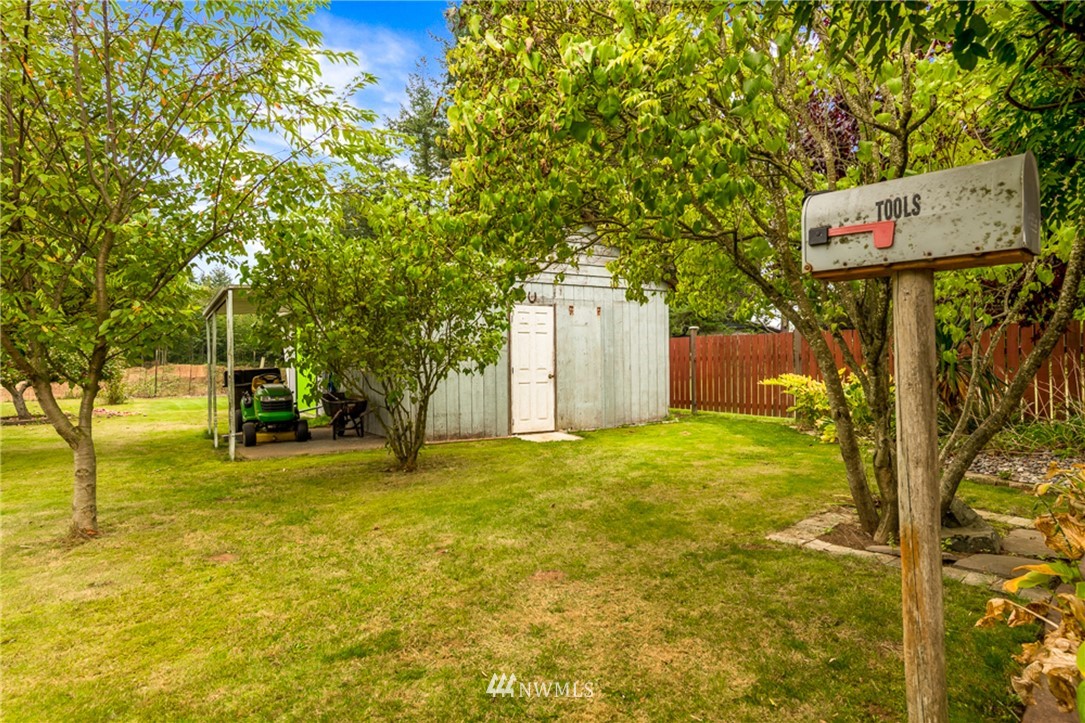 191 West Pole Road Lynden, WA 98264 - Photo 25 of 31