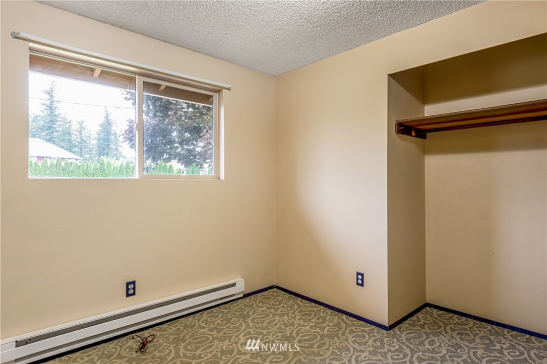 191 West Pole Road Lynden, WA 98264 - Photo 4 of 31