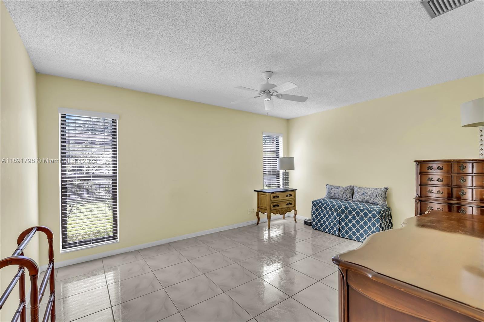 2000 Southwest 15th Place Deerfield Beach, FL 33442 - Photo 21 of 33 a view of a livingroom with furniture