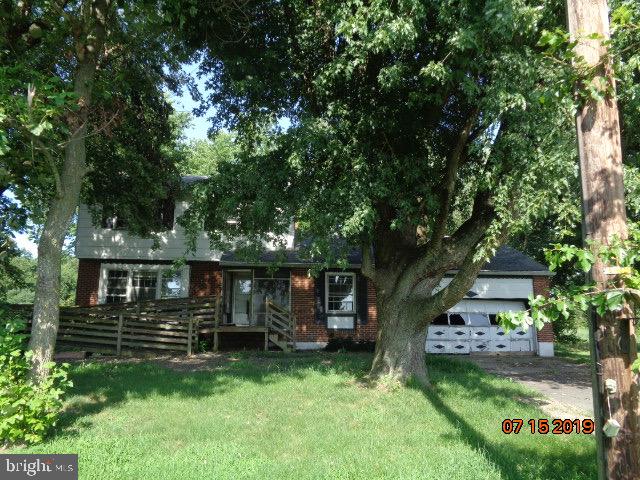 17 Tilbury Road Salem, NJ 08079 - Photo 1 of 17 front view of a house with a garden