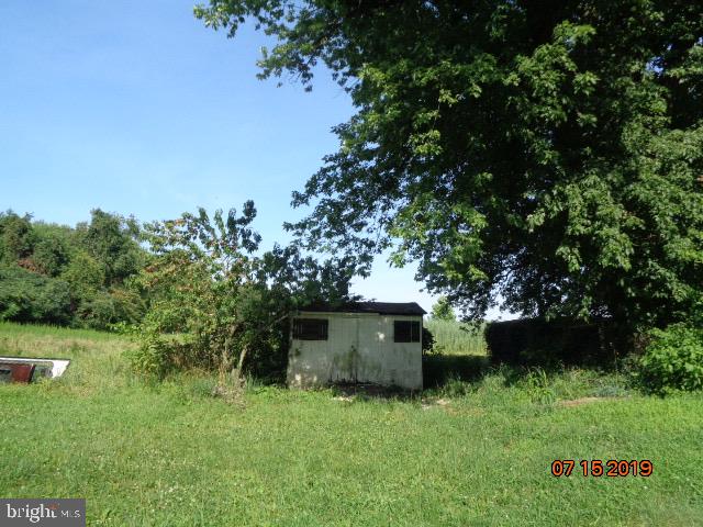 17 Tilbury Road Salem, NJ 08079 - Photo 4 of 17 a view of a house with a yard