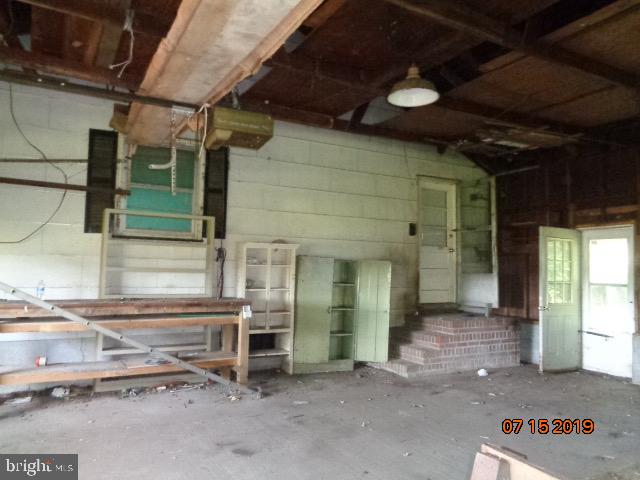 17 Tilbury Road Salem, NJ 08079 - Photo 6 of 17 a view of a car garage