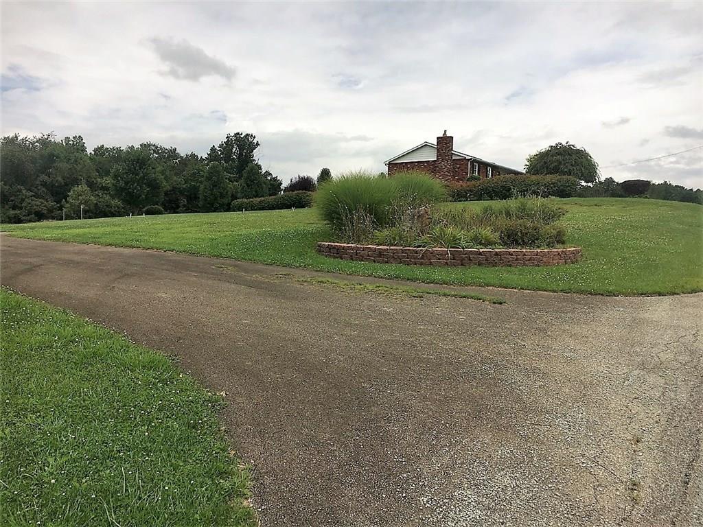 513 Upper Middletown Road Smock, PA 15480 - Photo 4 of 5