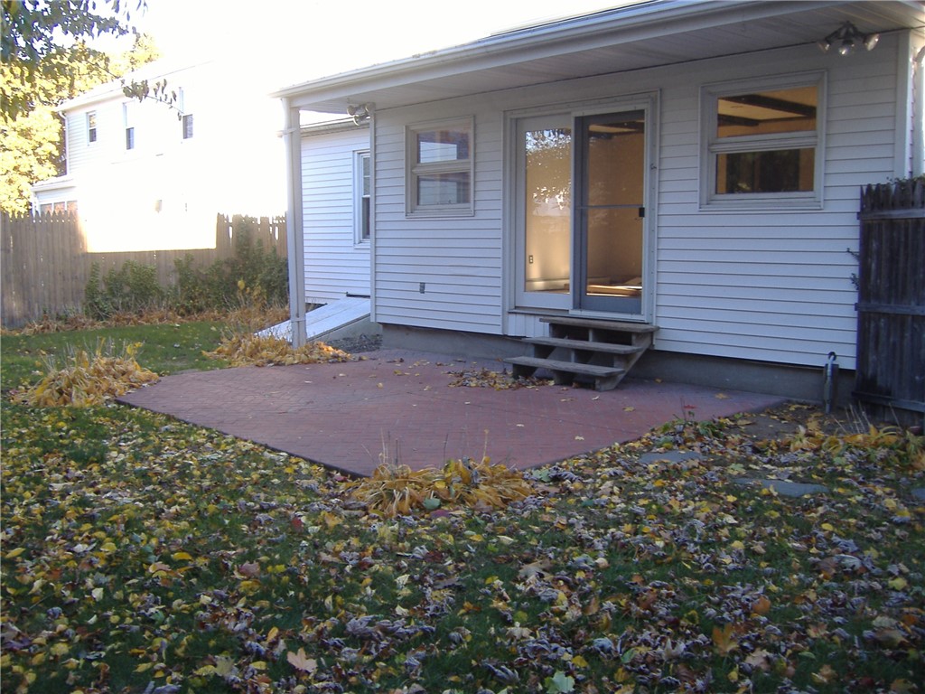 18 Burnside Street, Unit 1 Cranston, RI 02910 - Photo 21 of 22