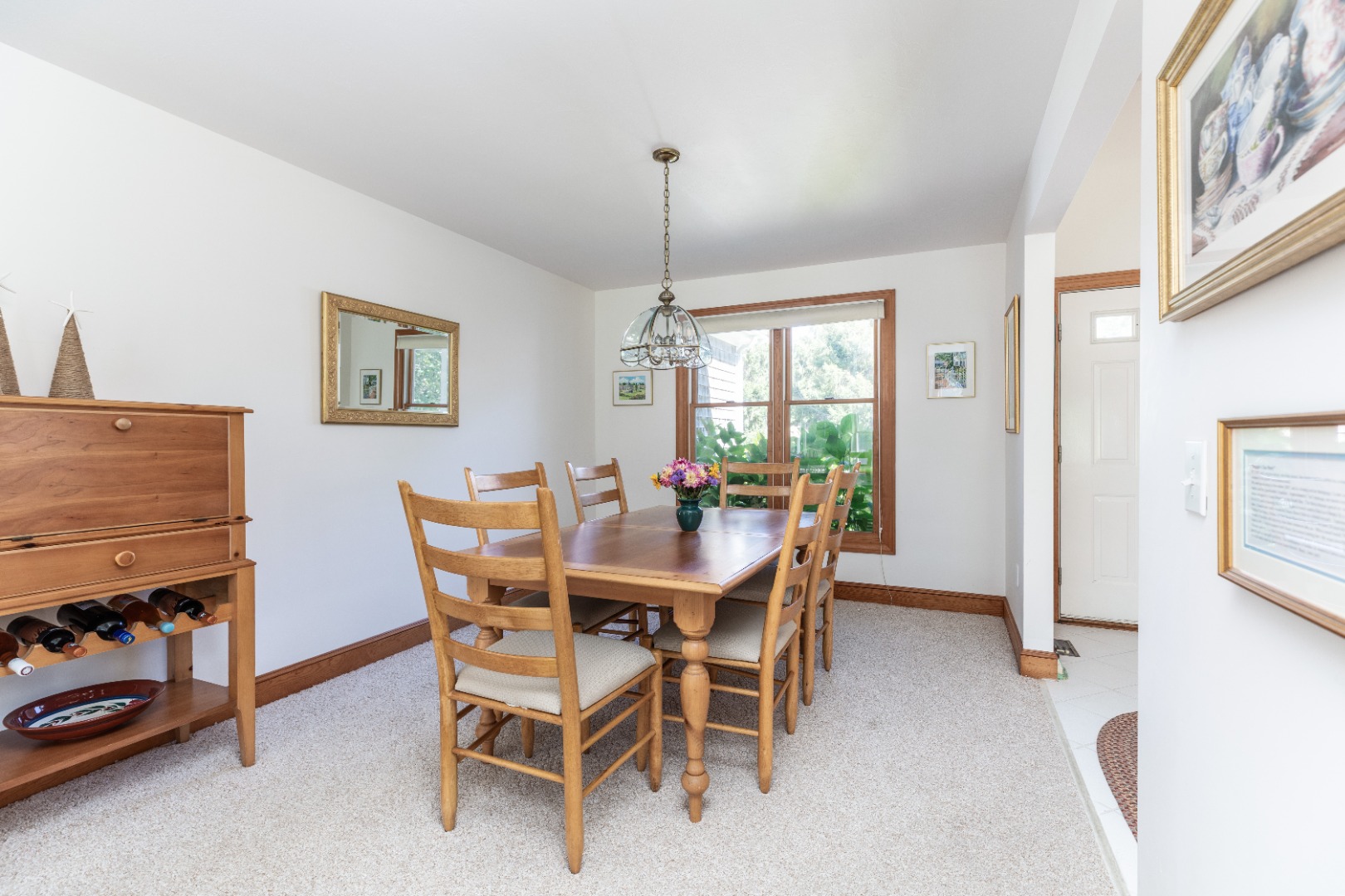 8 Old Dunham's Corner Way Edgartown, MA 02539 - Photo 16 of 37 Dining Area
