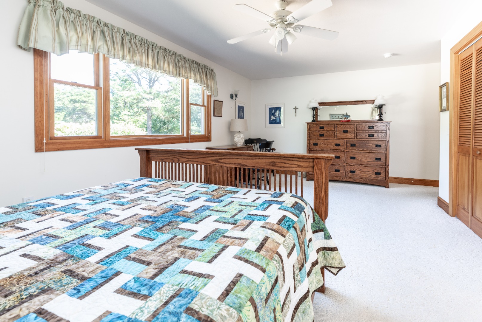 8 Old Dunham's Corner Way Edgartown, MA 02539 - Photo 19 of 37