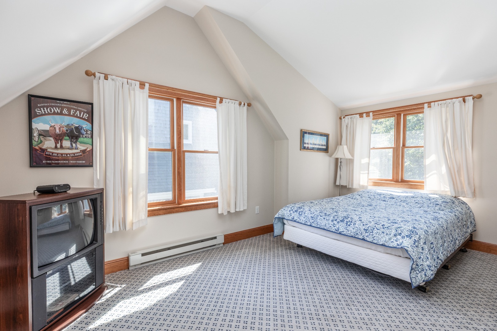 8 Old Dunham's Corner Way Edgartown, MA 02539 - Photo 31 of 37 Bedroom over garage