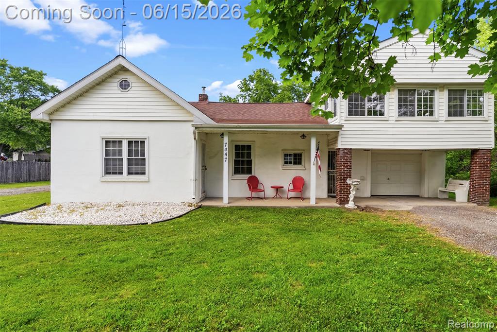 7447 Russell Street Davison, MI 48423 - Photo 3 of 44
