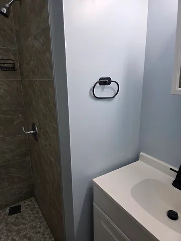 $2,800 | 102 Mt Pleasant Avenue, Unit 1, Boston, MA 02119