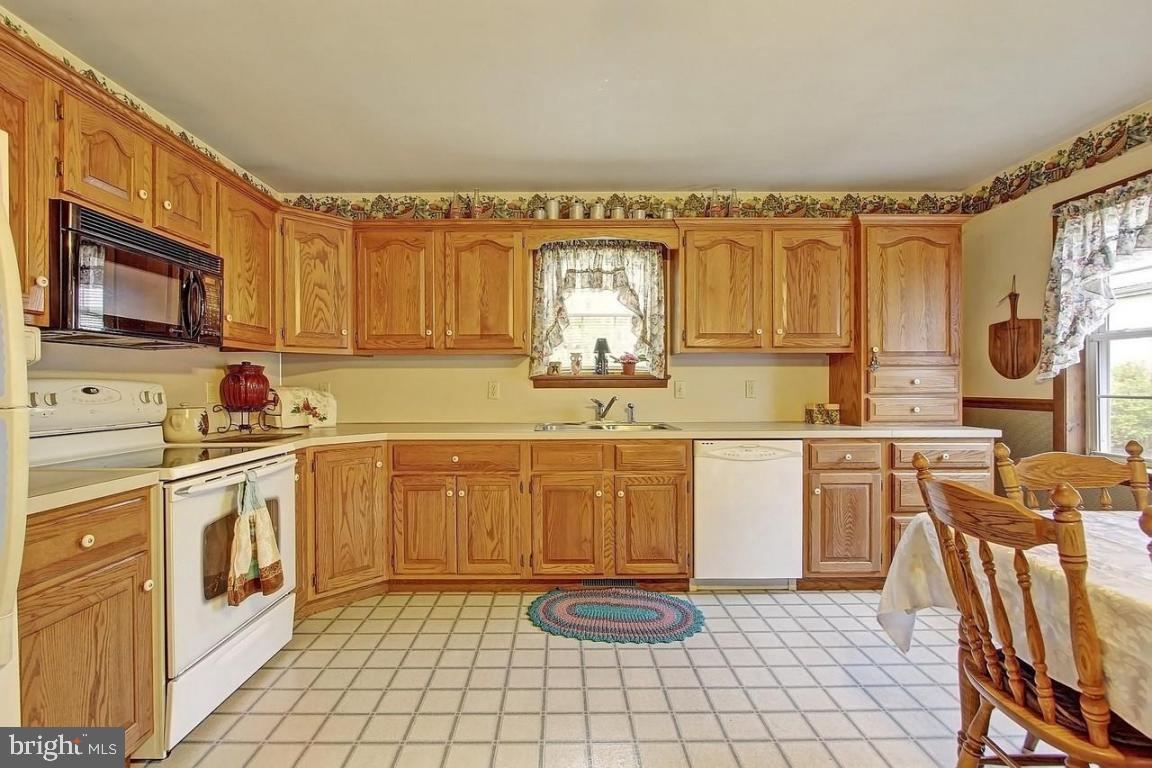 75 Mountain Road Denver, PA 17517 - Photo 18 of 35