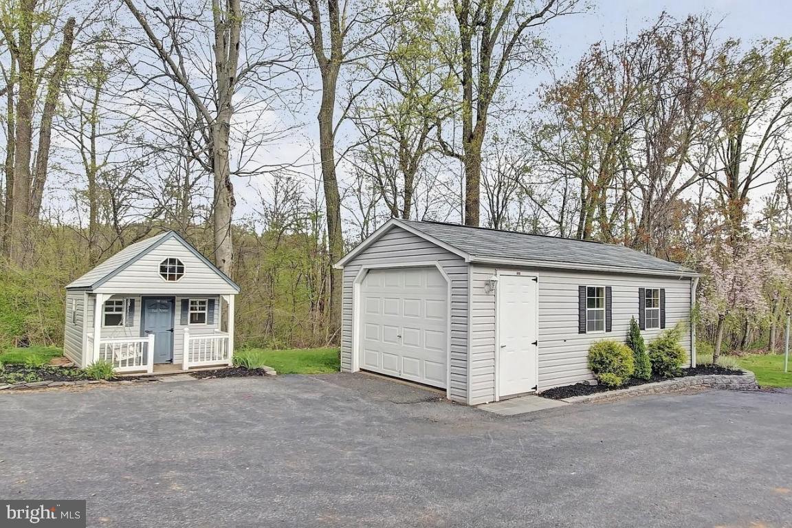 75 Mountain Road Denver, PA 17517 - Photo 7 of 35