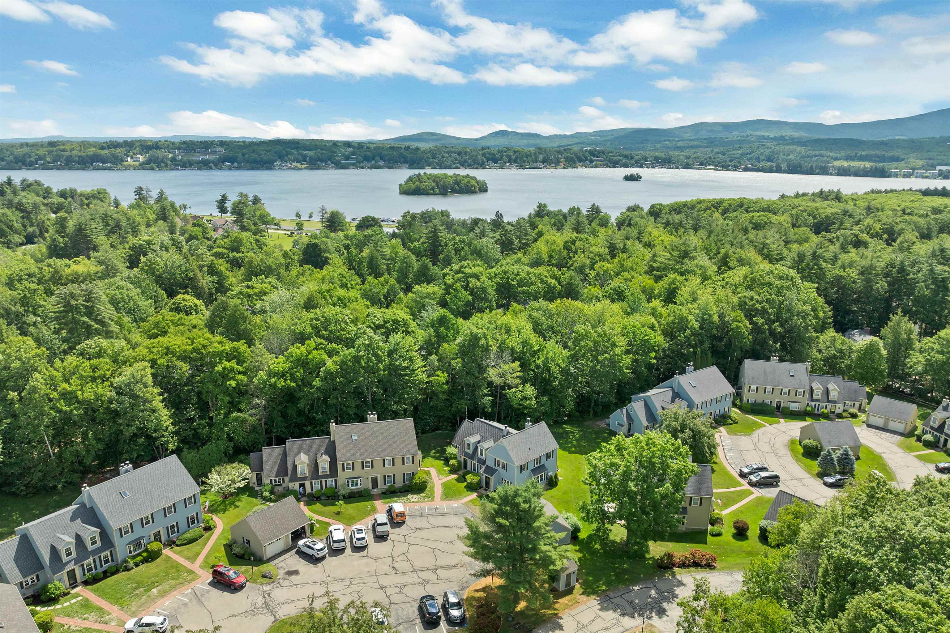 16 Independence Way, Unit B Laconia, NH 03246 - Photo 4 of 44