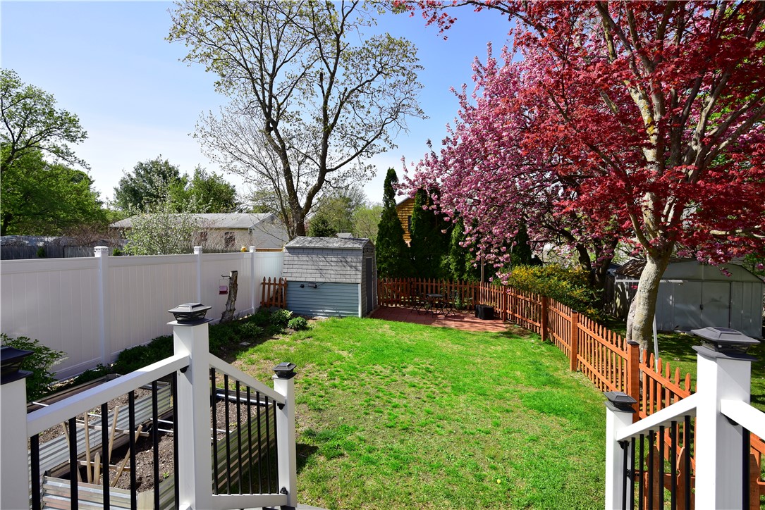 89 Rock Avenue Warwick, RI 02889 - Photo 29 of 42