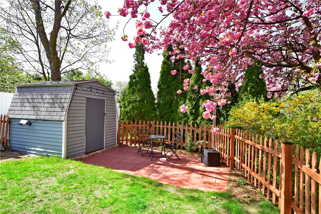 89 Rock Avenue Warwick, RI 02889 - Photo 31 of 42