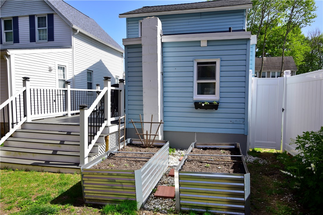 89 Rock Avenue Warwick, RI 02889 - Photo 39 of 42