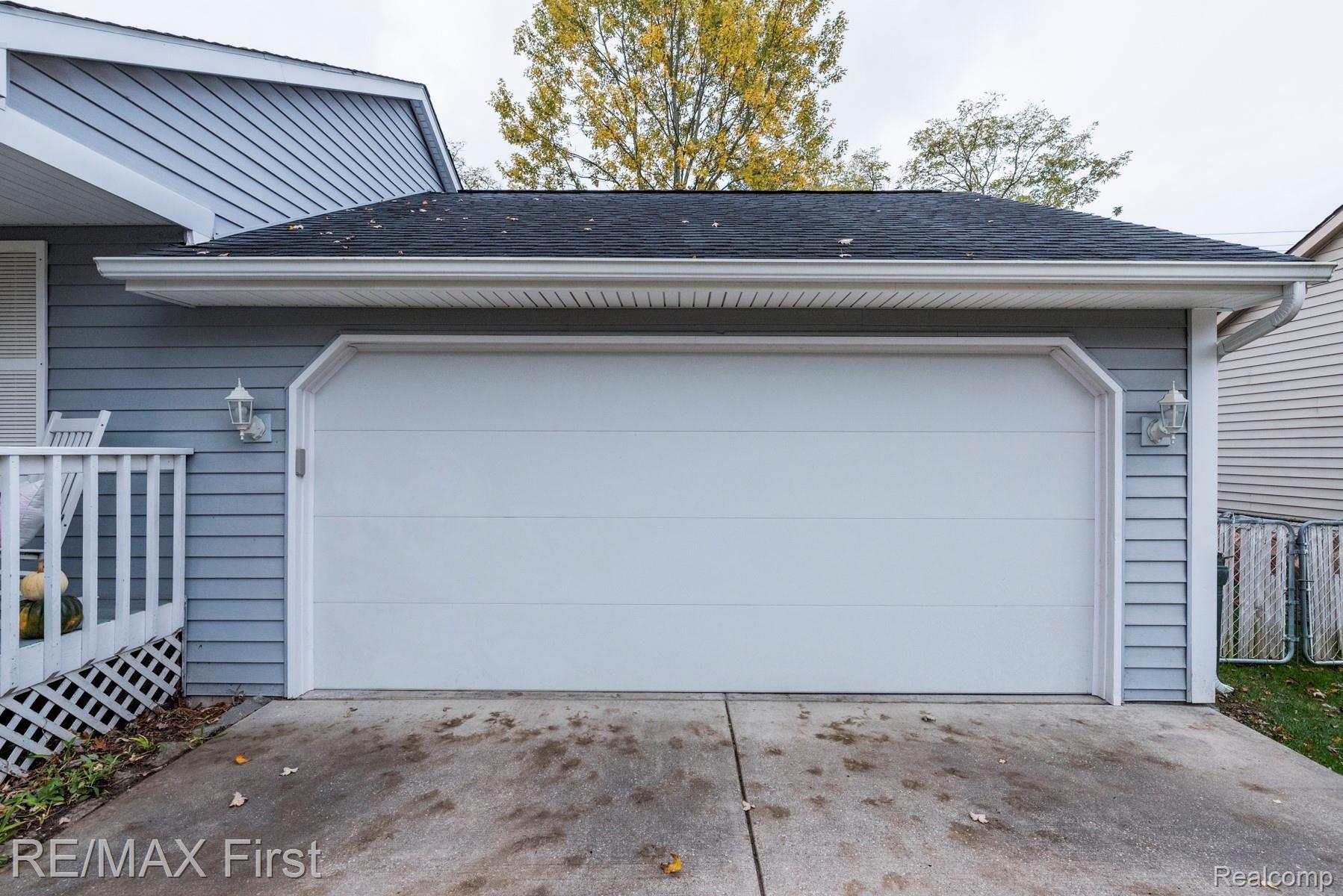 1356 Miller Road Lake Orion, MI 48362 - Photo 16 of 50 Vogel Team Miller Home-6.jpg
