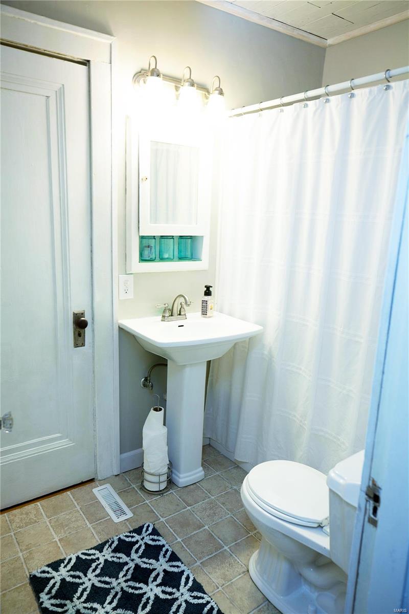 9740 Greenridge Heights Road Fairview Heights, IL 62208 - Photo 19 of 34 Gallery Image 19