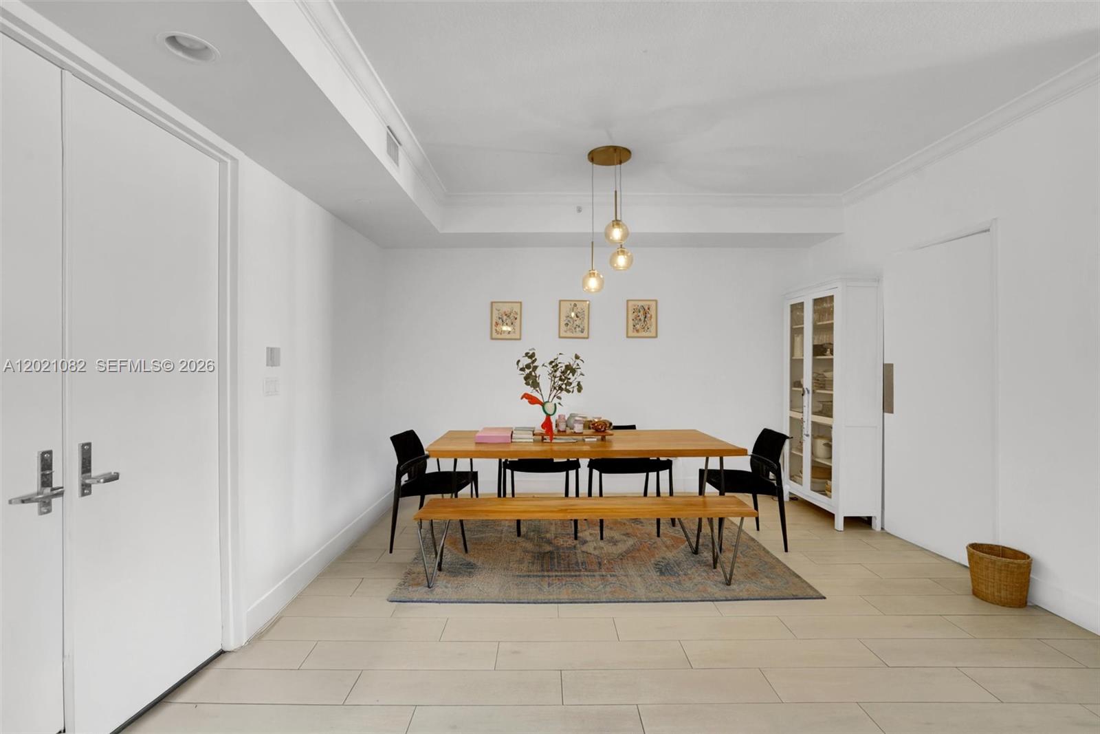 735 Crandon Boulevard, Unit 503 Key Biscayne, FL 33149 - Photo 5 of 38