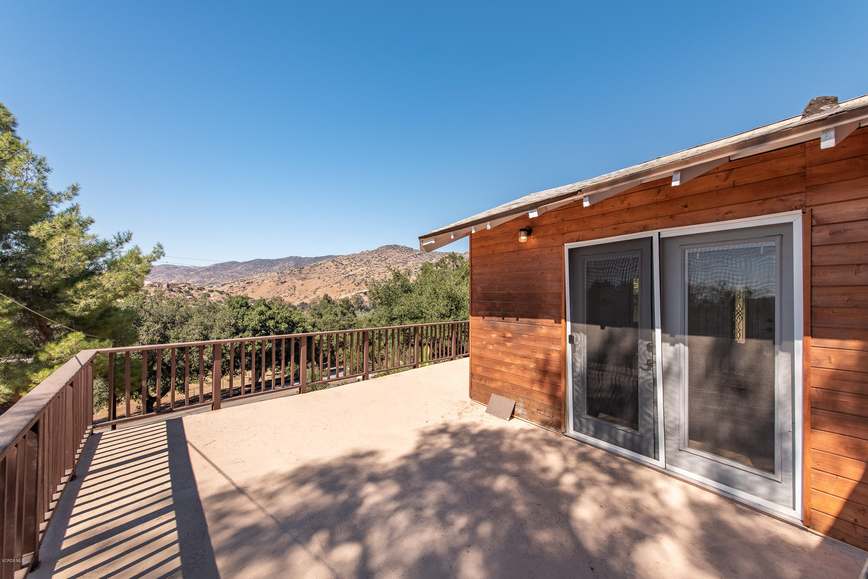 6834 Santa Susana Pass Road Simi Valley, CA 93063 - Photo 15 of 41 6834 Santa Susana Pass Rd Simi Valley-17