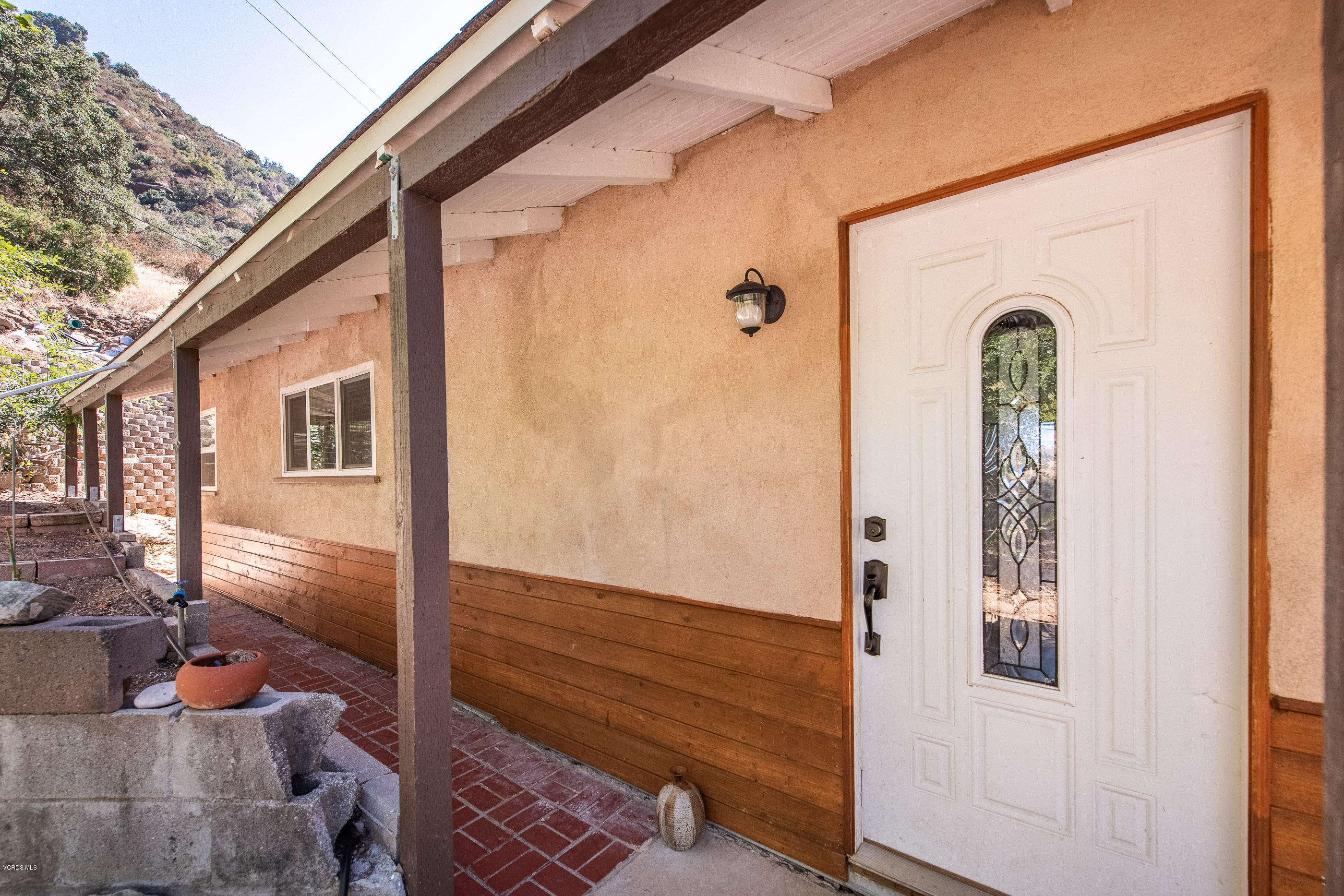 6834 Santa Susana Pass Road Simi Valley, CA 93063 - Photo 36 of 41 6834 Santa Susana Pass Rd Simi Valley-4