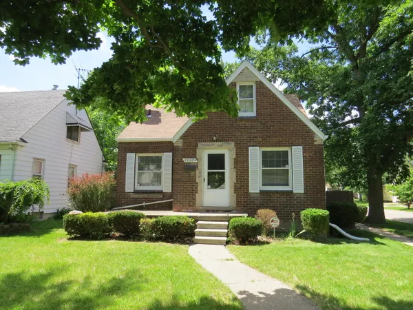 $120,000 | 20204 Kenosha Street, Harper Woods, MI 48225