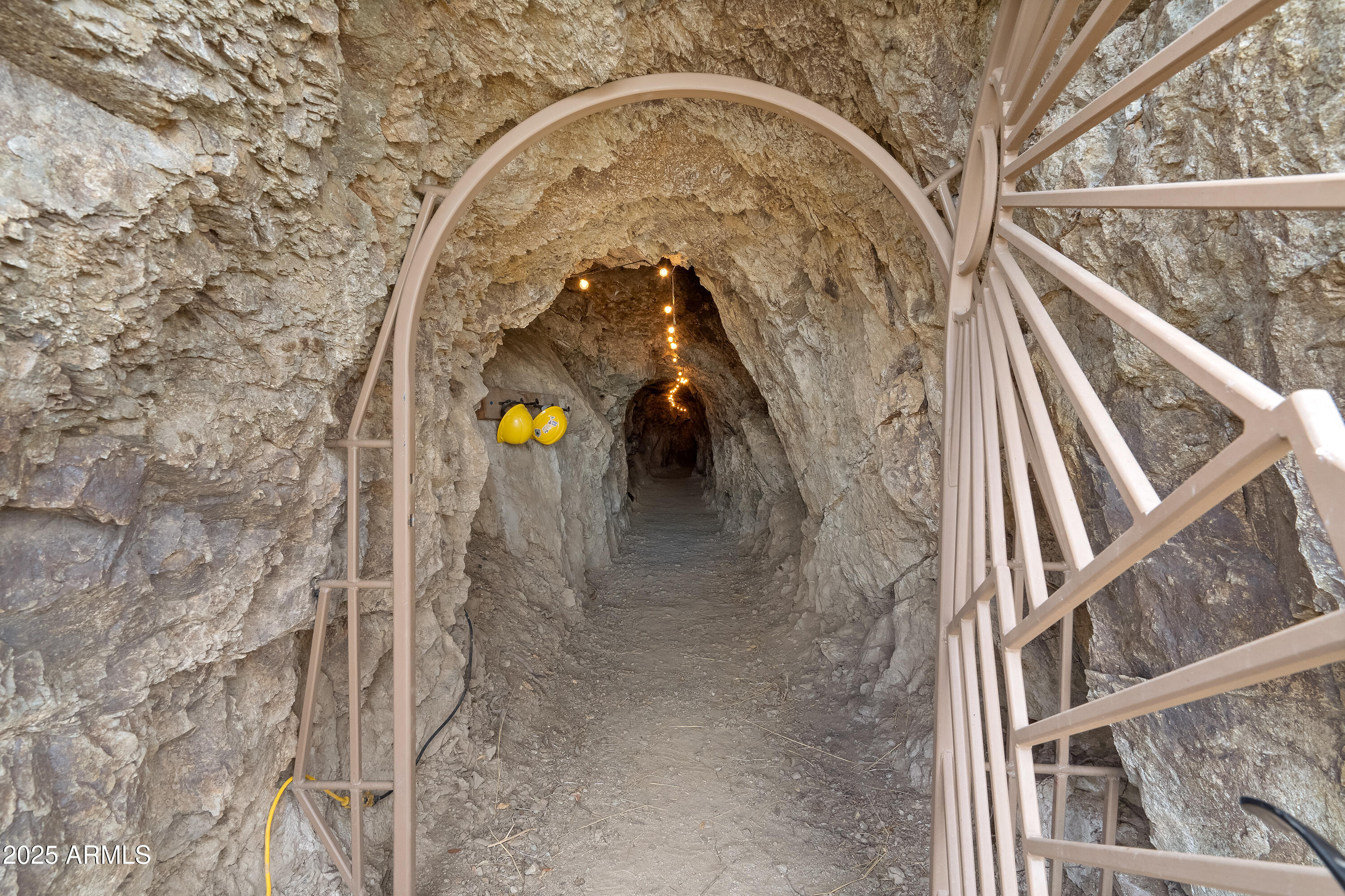 1-mm South Stone Ridge Road, Unit A Hereford, AZ 85615 - Photo 11 of 12 a close view of water heater room