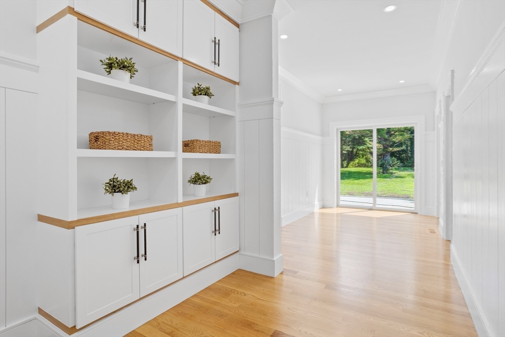 1196 Lowell Road Concord, MA 01742 - Photo 18 of 39 Gallery Image 18