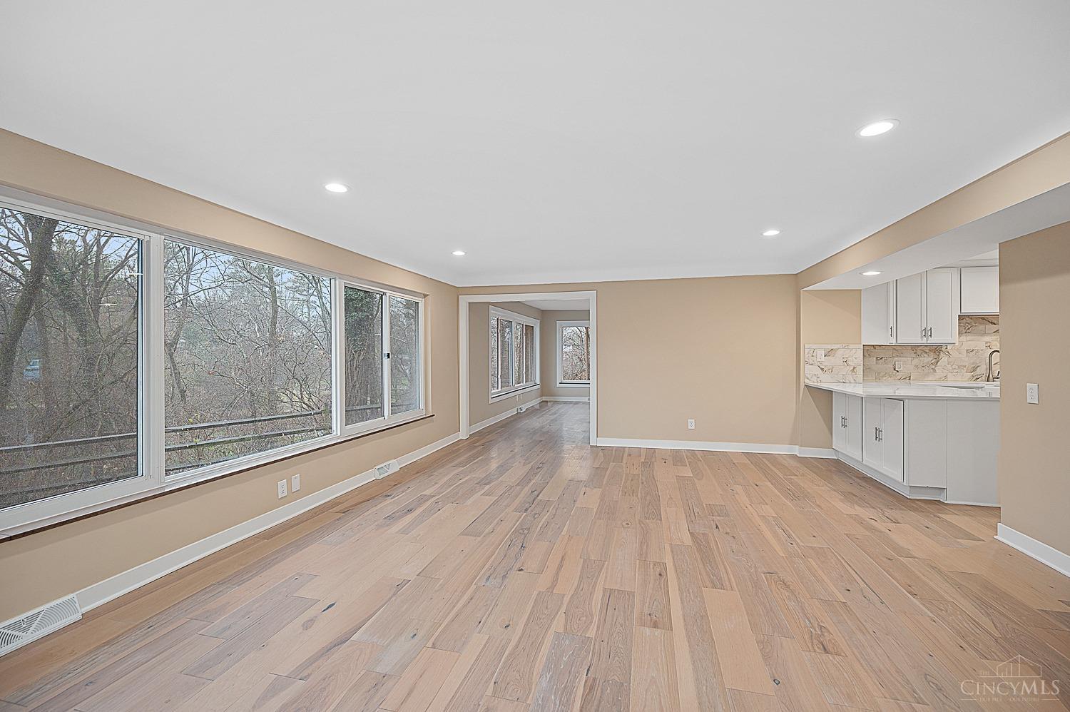 2581 Section Road Amberley, OH 45237 - Photo 9 of 49 Gallery Image 9