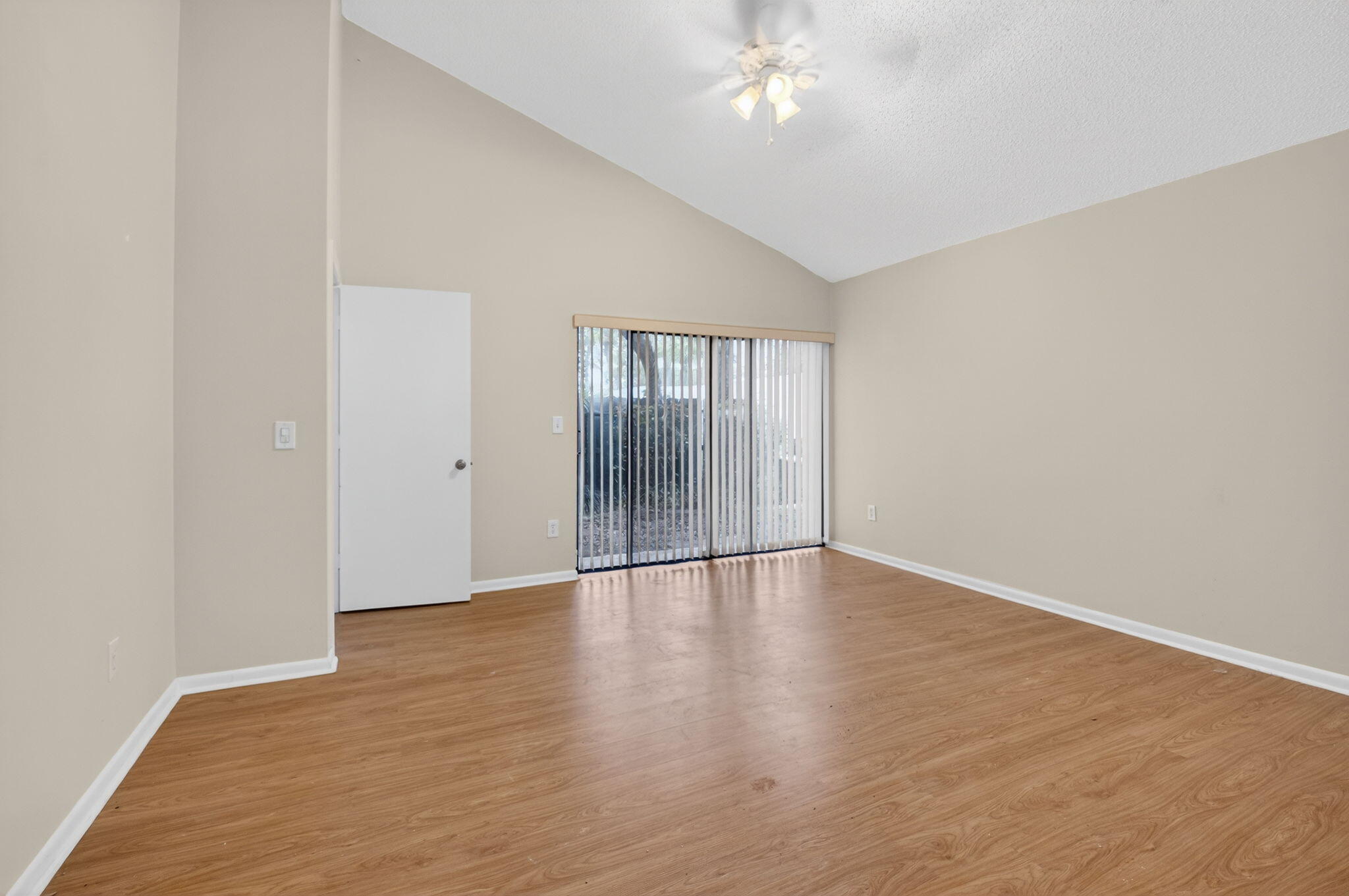 6130 Aloma Lane Boca Raton, FL 33433 - Photo 23 of 32 23-web-or-mls-DSC_6182