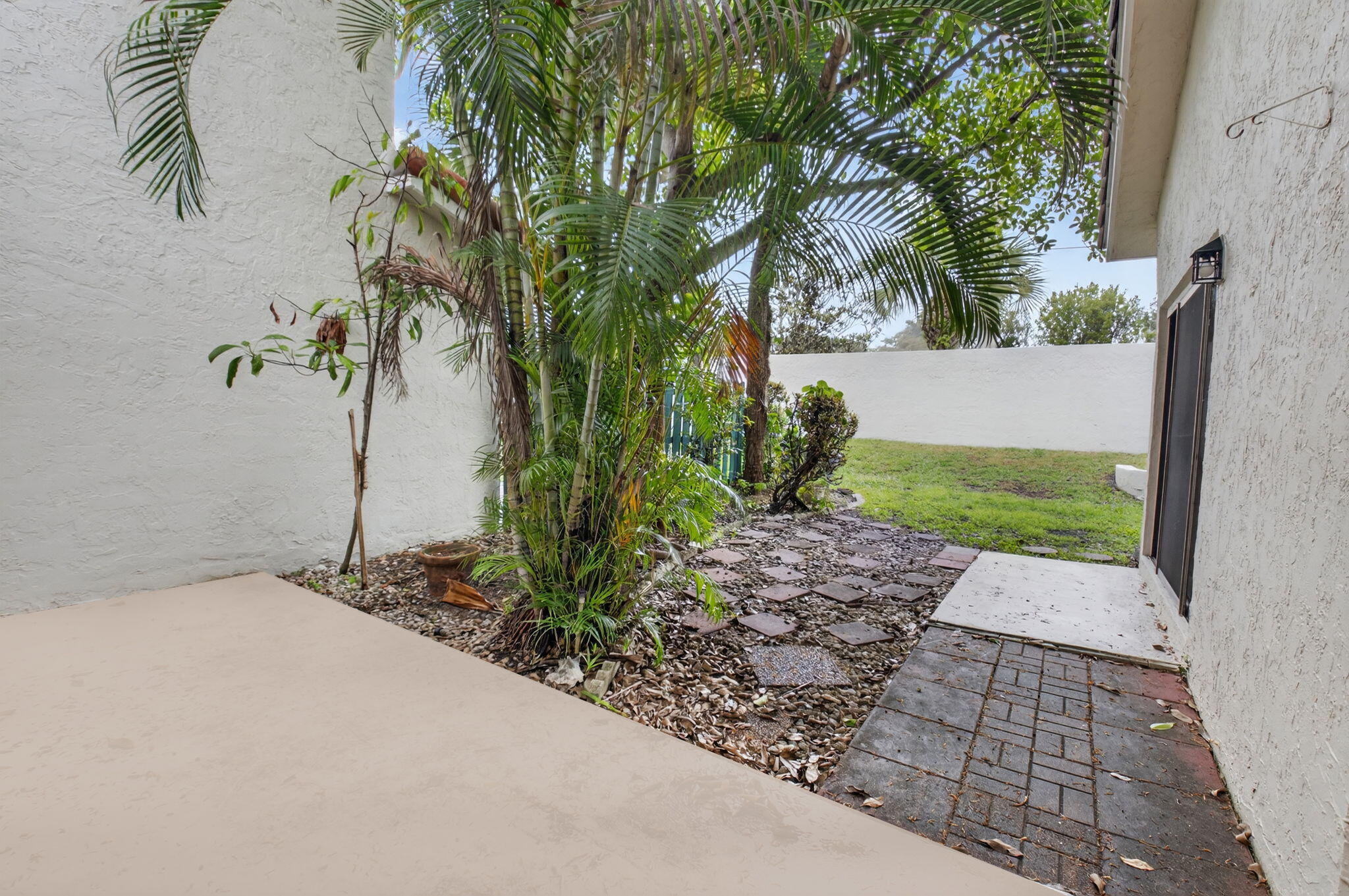 6130 Aloma Lane Boca Raton, FL 33433 - Photo 28 of 32 28-web-or-mls-DSC_6047