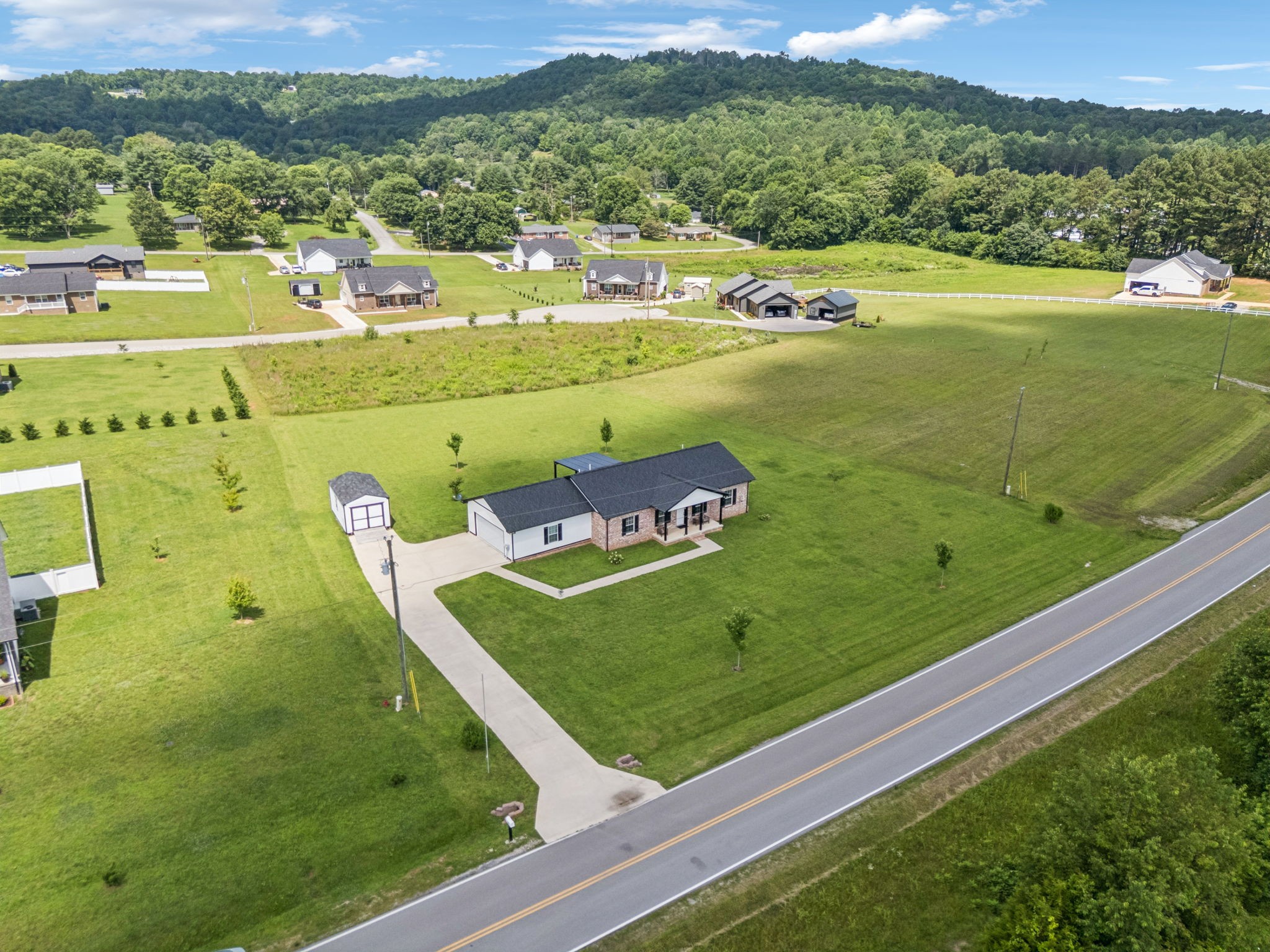 869 Charles Golden Road Sparta, TN 38583 - Photo 42 of 61 Gallery Image 42