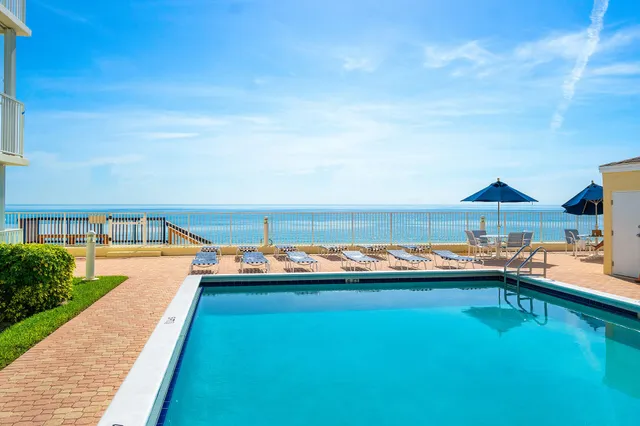 $2,200 | 3540 South Ocean Boulevard, Unit 601, South Palm Beach, FL 33480