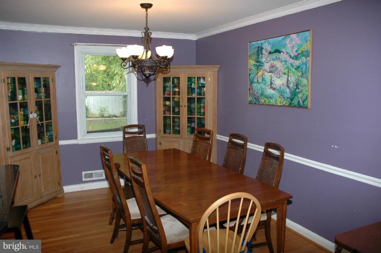 623 Wallerson Road Catonsville, MD 21228 - Photo 14 of 18 Dining Room