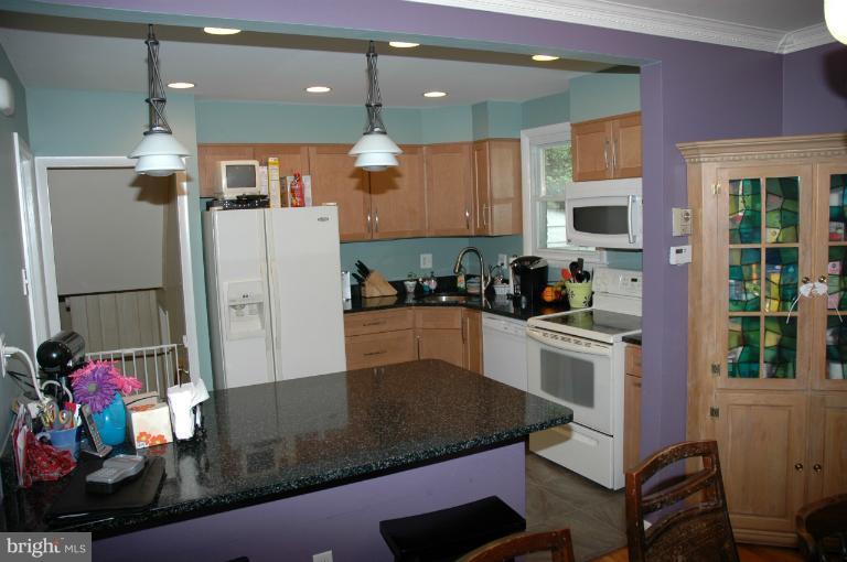 623 Wallerson Road Catonsville, MD 21228 - Photo 9 of 18 Kitchen