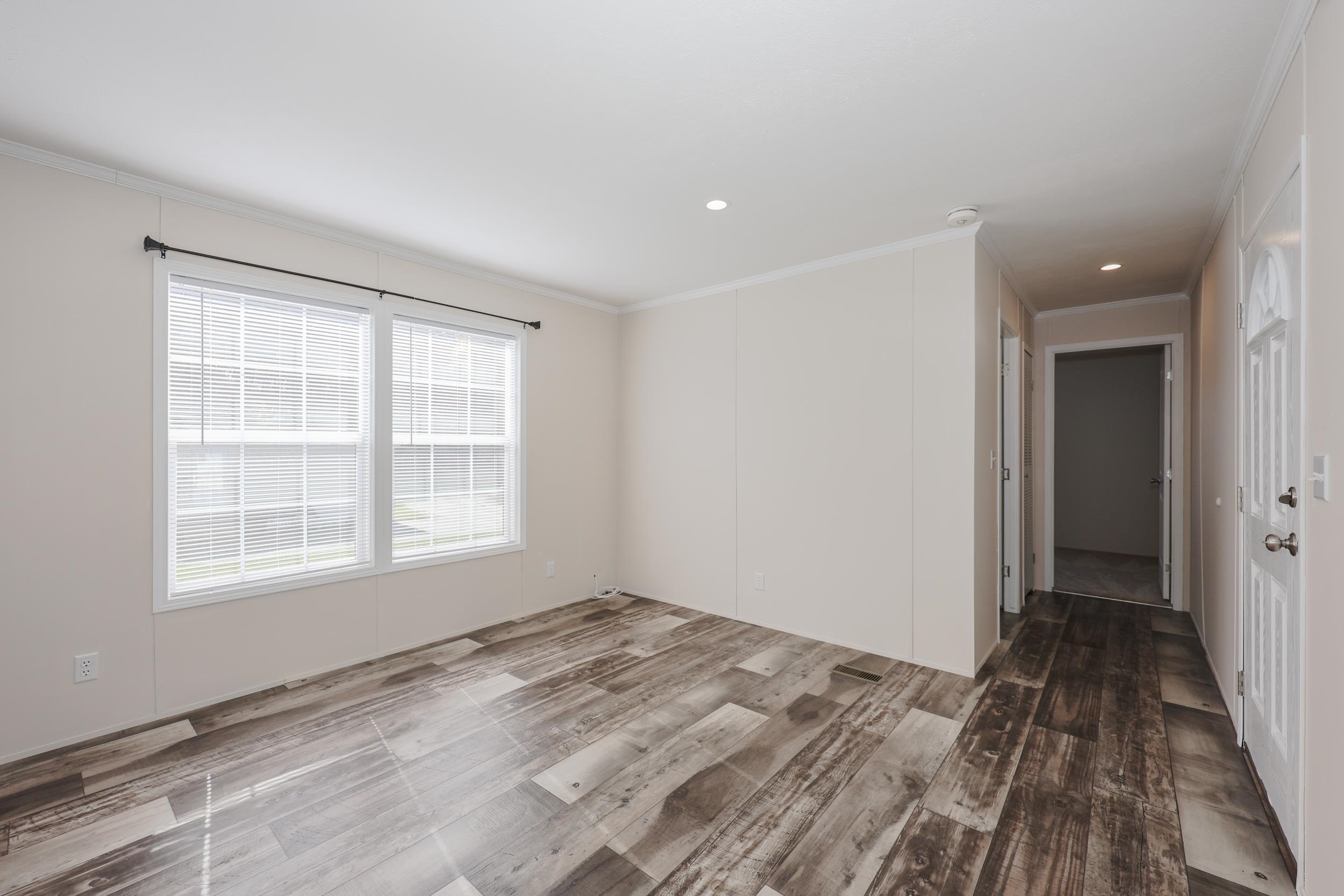 37 Mobile Drive Hudson, NH 03051 - Photo 11 of 32