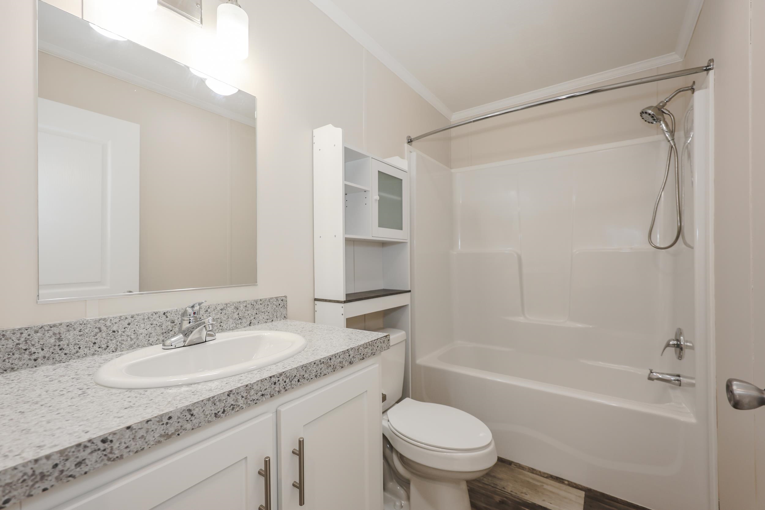 37 Mobile Drive Hudson, NH 03051 - Photo 18 of 32