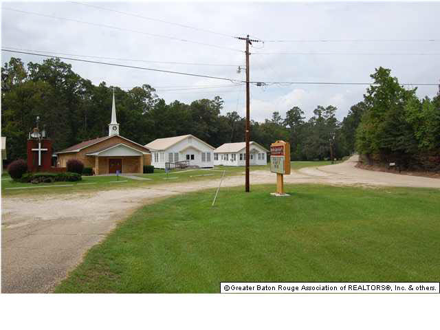 1037 Springfield La Springfield, LA 70462 - Photo 3 of 5