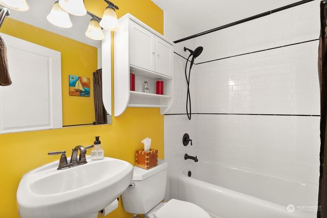 $1,150,000 | 912 North 84th Street, Seattle, WA 98103