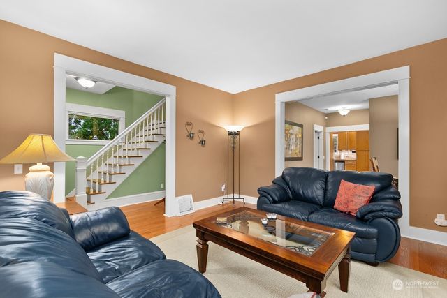 $1,150,000 | 912 North 84th Street, Seattle, WA 98103